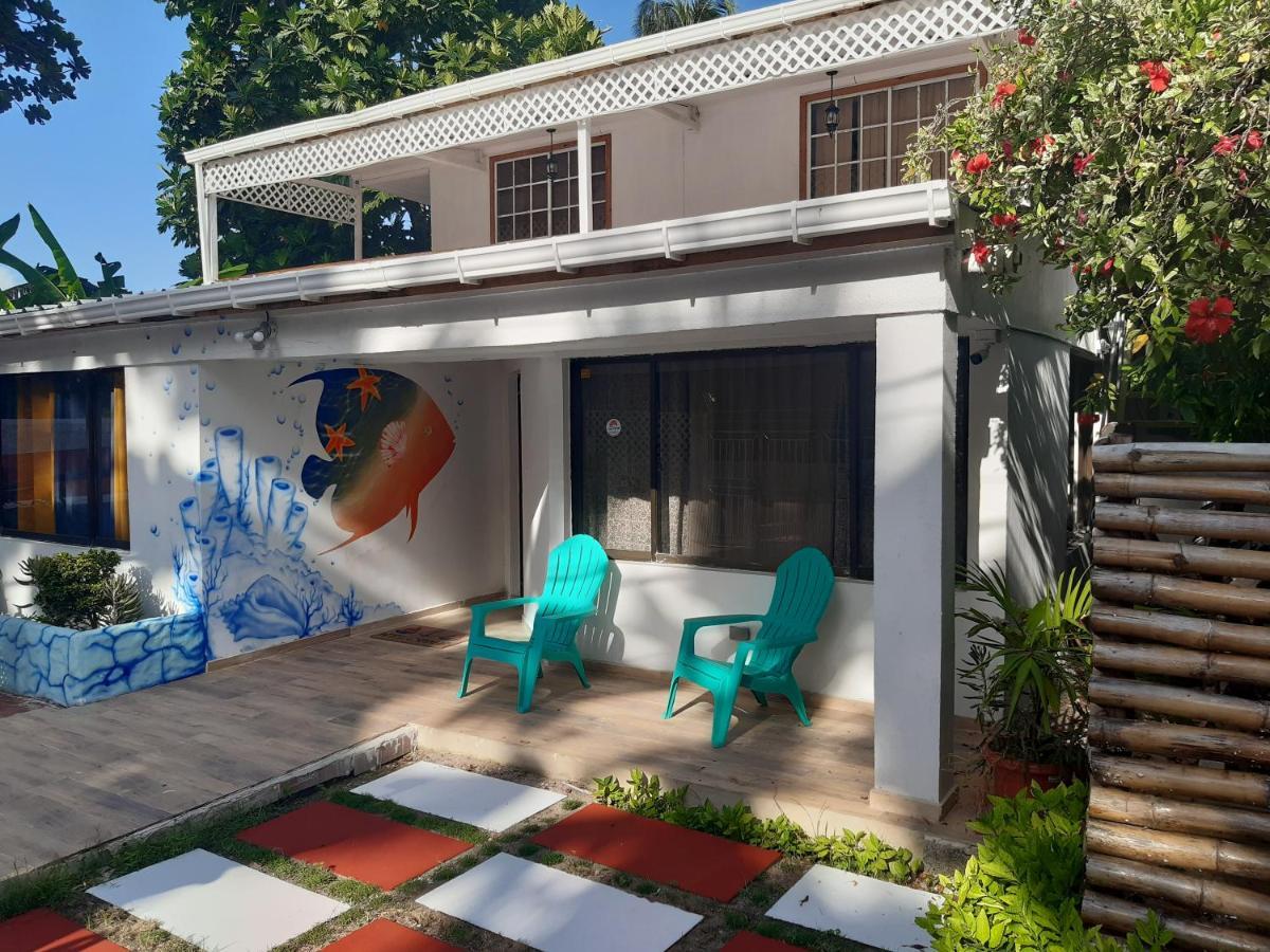 Joebi'S House Walking Distance To Rocky Cay Beach Ideal For Families Or Groups Buenavista  Extérieur photo