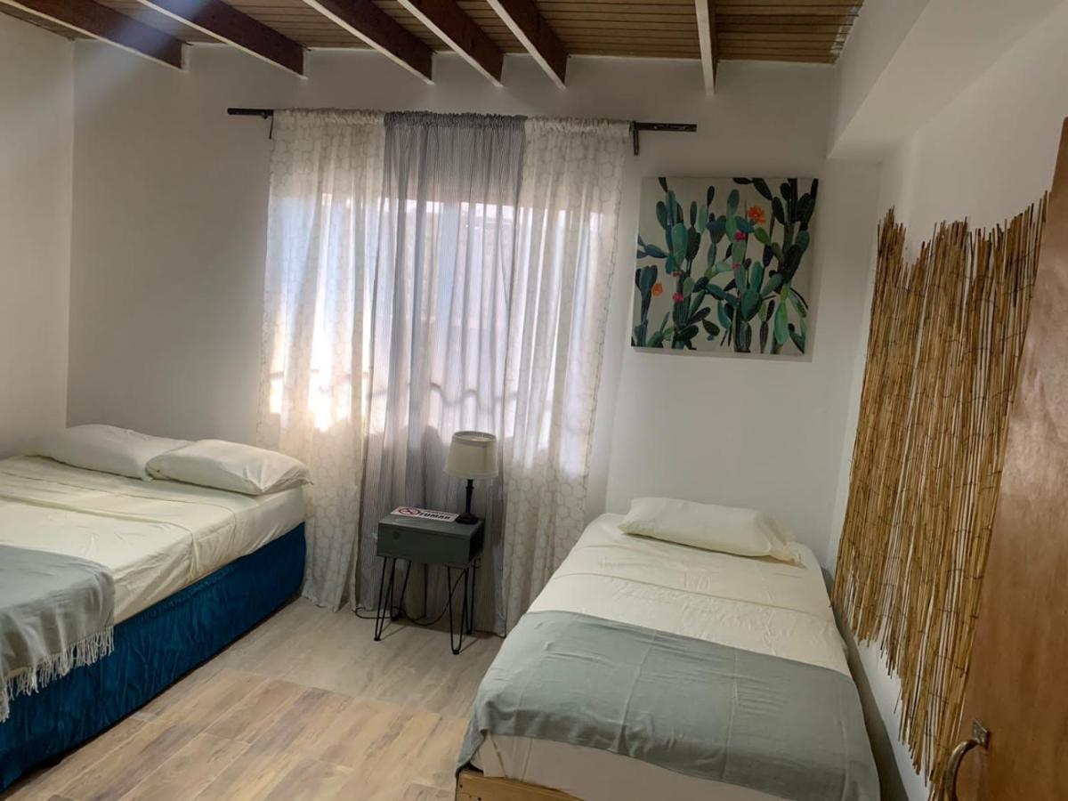 Joebi'S House Walking Distance To Rocky Cay Beach Ideal For Families Or Groups Buenavista  Extérieur photo